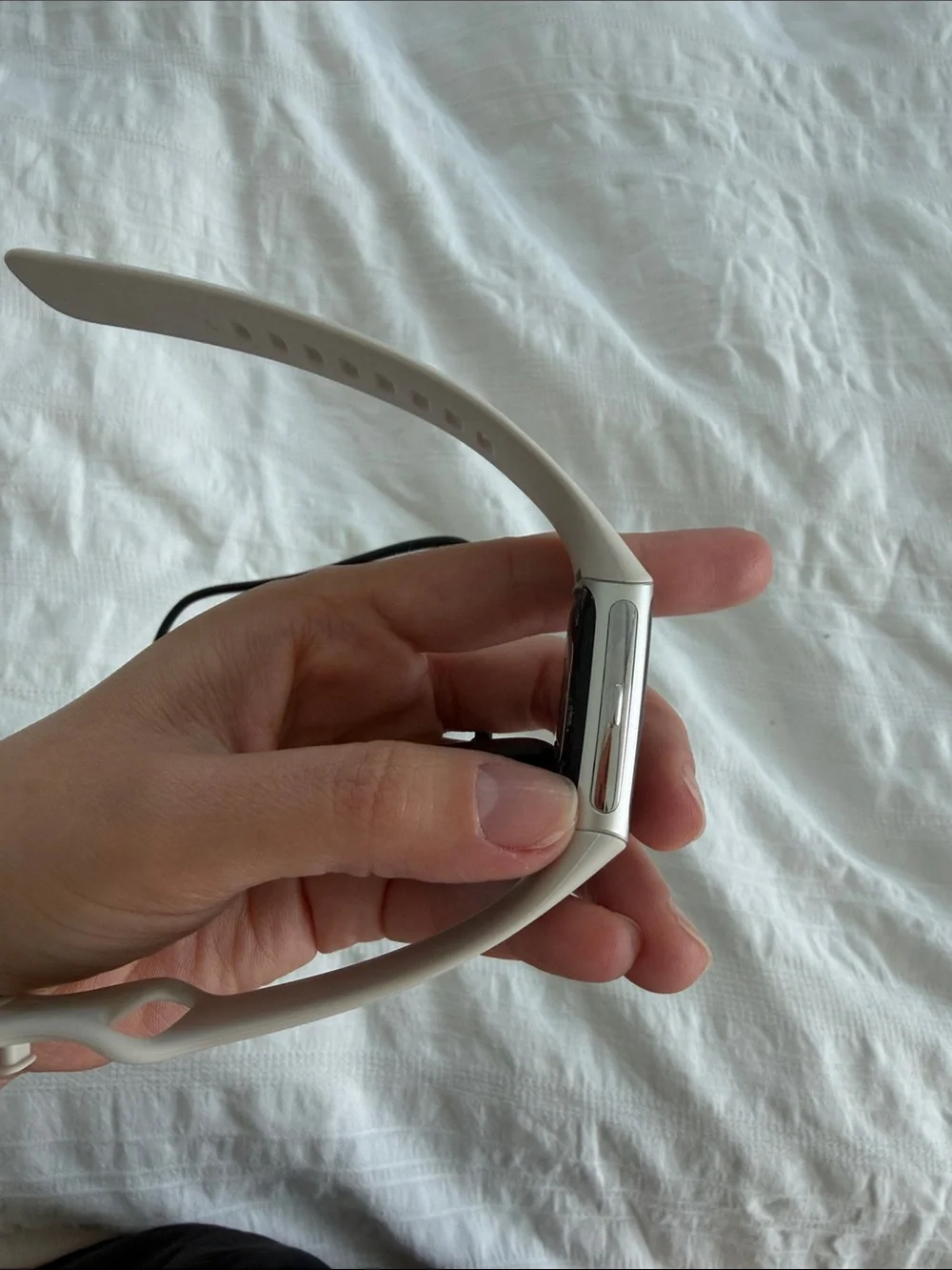 Fit bit off white band small